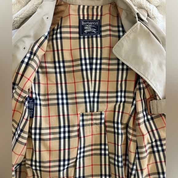 Authentic Vintage Burberry Tench UK women’s size 10(xl) US size 6 extra long - Picture 4 of 10